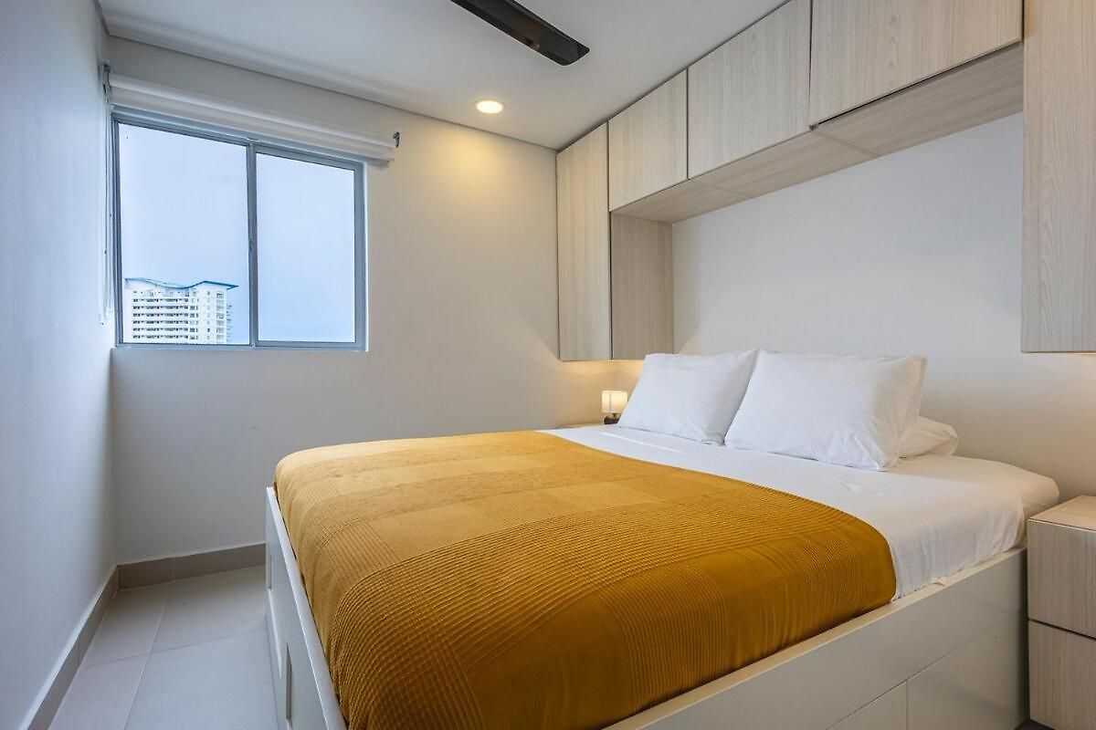 Despierta Frente Al Mar Piso 30 3 Hab Piscina Y Playa