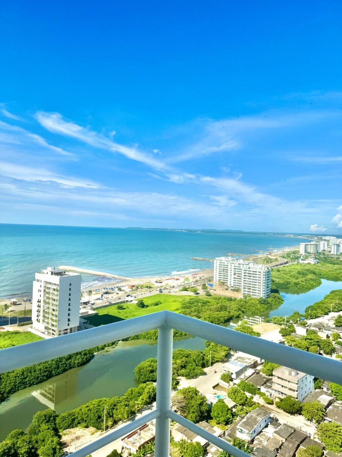 Despierta Frente Al Mar Piso 30 3 Hab Piscina Y Playa Apartamento Cartagena
