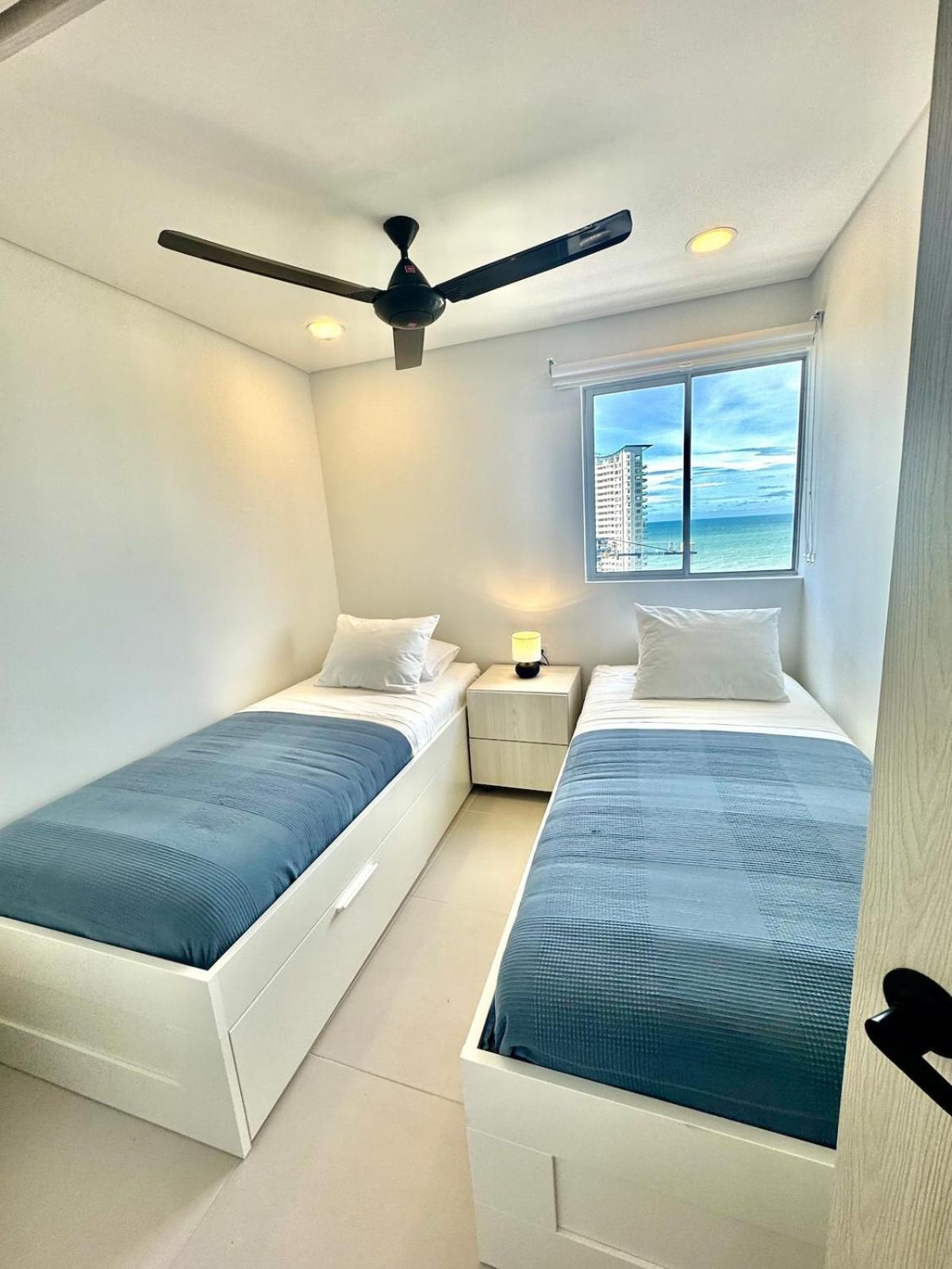 Despierta Frente Al Mar Piso 30 3 Hab Piscina Y Playa *