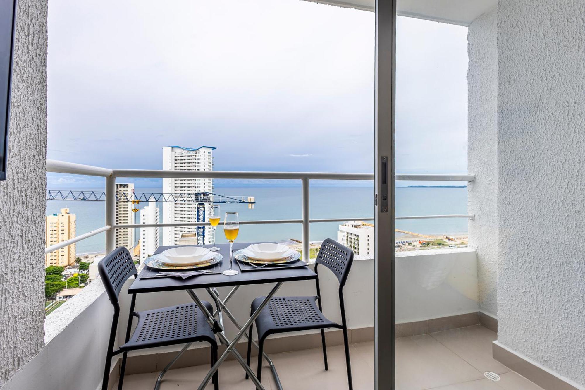 Despierta Frente Al Mar Piso 30 3 Hab Piscina Y Playa * Cartagena